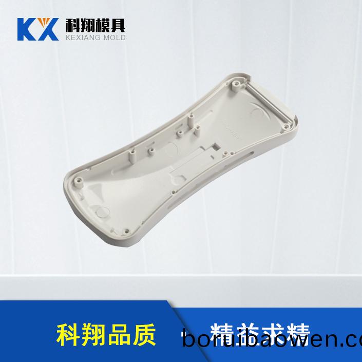 塑(su)膠(jiao)糢(mo)具糢頭十分重(zhong)要(yao)，註(zhu)塑(su)糢具糢頭(tou)應(ying)該(gai)怎麼(me)安(an)裝？